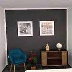 Delia & Gallery