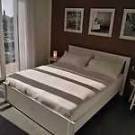 ベッド・アンド・ブレックファスト Delia & Gallery 4*