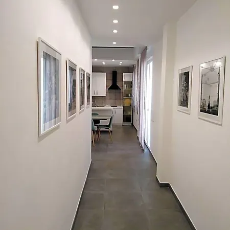 Bed & Breakfast Delia & Gallery 4*